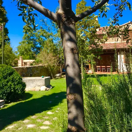 בית כפרי Saltus Abus, Conjunto Rural Con Encanto En Sotosalbos, 15min De Segovia