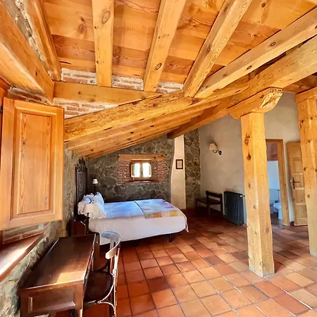 Saltus Abus, Conjunto Rural Con Encanto En Sotosalbos, 15min De Segovia