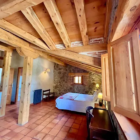 בית כפרי Saltus Abus, Conjunto Rural Con Encanto En Sotosalbos, 15min De Segovia *